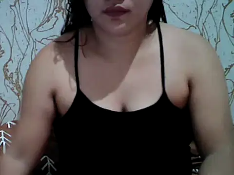 Snapshot of CreamyPussy98 chatting on 8, 10, 2025 CreamyPussy98 online show from 8, 10, 2025
