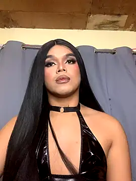 Snapshot of TarahFox chatting on 5, 11, 2025 TarahFox online show from 5, 11, 2025