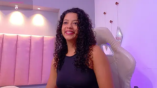 CamilaLevy online show from 24, 11, 2025