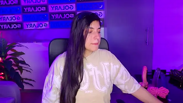 Violetta Swett  online show from 25, 10, 2025