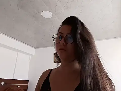 lil mila online show from 20, 3, 2026