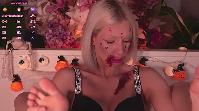 Snapshot of RanyThomson chatting on 31, 10, 2025 RanyThomson online show from 31, 10, 2025