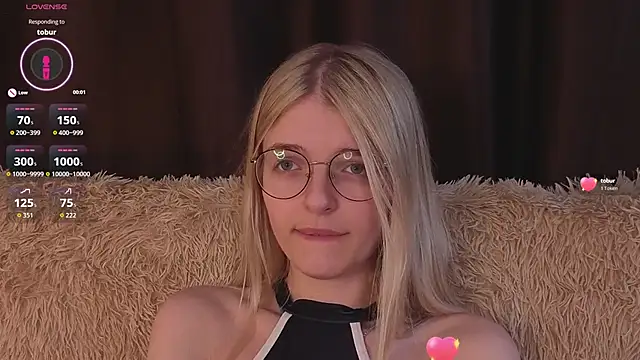 MonicaShiny online show from 20, 10, 2025