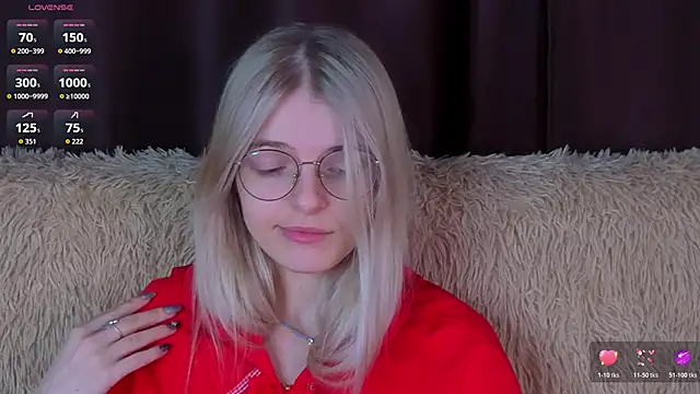 MonicaShiny online show from 23, 11, 2025