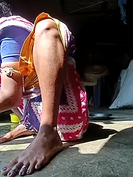 Hotty-romi3 online show from 13, 10, 2025