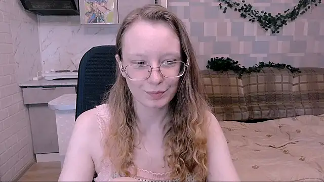 Snapshot of Meowewew chatting on 11, 10, 2025 Meowewew online show from 11, 10, 2025