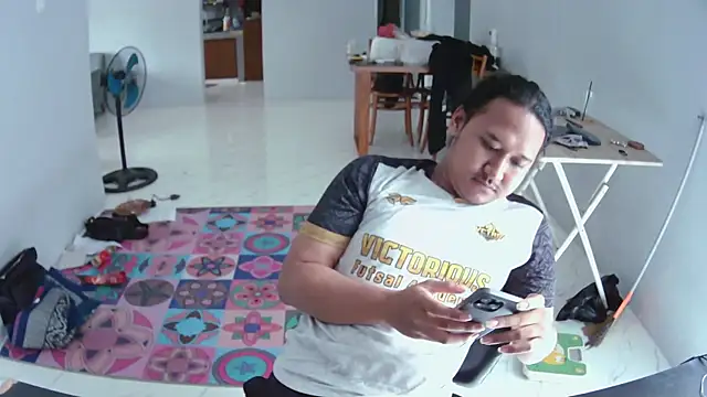 Snapshot of latexidn chatting on 15, 11, 2025 latexidn online show from 15, 11, 2025