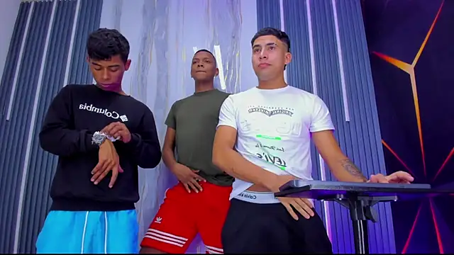 Play boys Hot2 online show from 26, 11, 2025