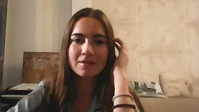 Snapshot of JinnyVibes chatting on 7, 10, 2025 JinnyVibes online show from 7, 10, 2025