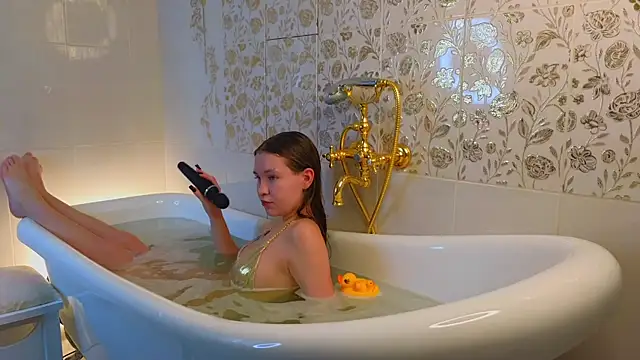 MarindaRuud online show from 3, 12, 2025