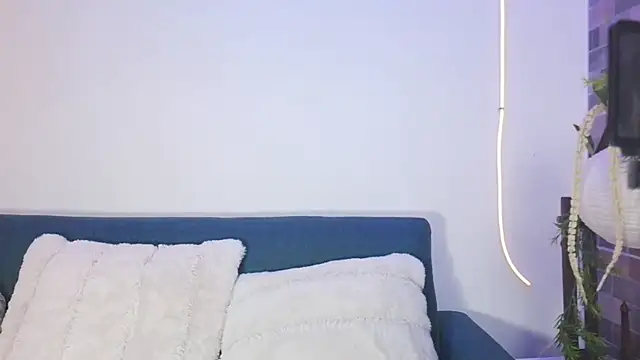 luna valen online show from 21, 4, 2026