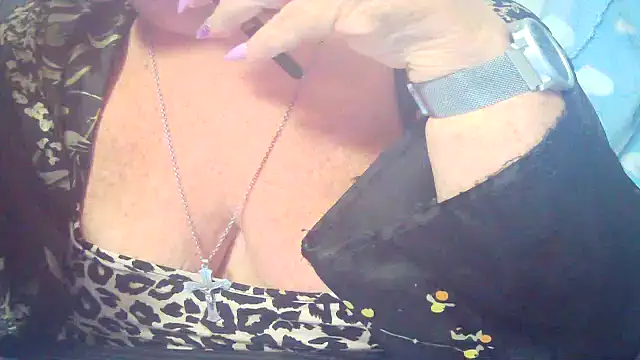 Snapshot of Playful_MILF_Demi chatting on 2, 7, 2026 Playful MILF Demi online show from 2, 7, 2026