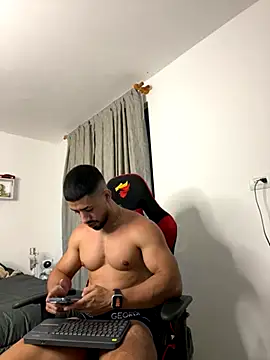 Ezzio Scolaro online show from 25, 10, 2025