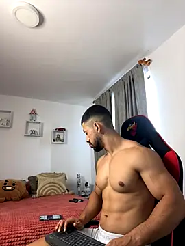 Ezzio Scolaro online show from 11, 11, 2025