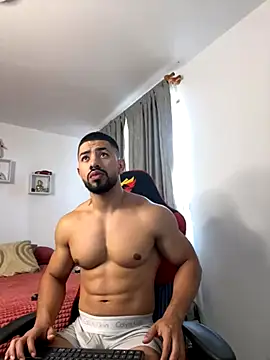 Ezzio Scolaro online show from 12, 11, 2025