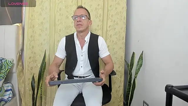 Snapshot of _axelking_ chatting on 6, 7, 2026 axelking online show from 6, 7, 2026