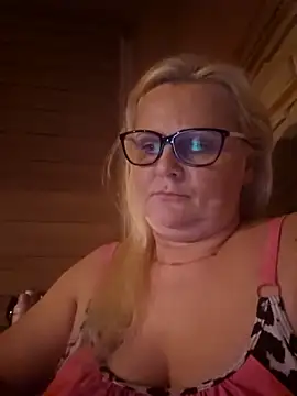 NieMaJazdyBezGwiazdy7883 online show from 10, 10, 2025