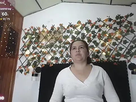 vauroraper online show from 27, 11, 2025