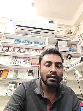 Snapshot of mfrboss1 chatting on 5, 10, 2025 mfrboss1 online show from 5, 10, 2025