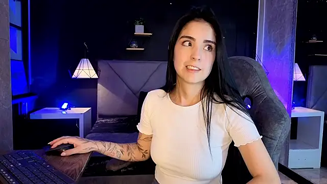 giapearl25 online show from 12, 11, 2025