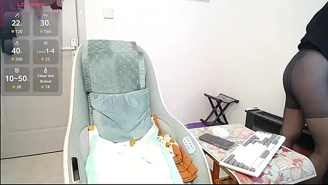 selinajuan online show from 29, 11, 2025