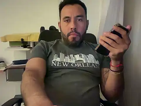 Snapshot of Domfetishx chatting on 26, 11, 2025 Domfetishx online show from 26, 11, 2025