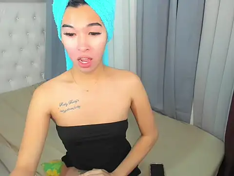 Yourdreamgoddess online show from 21, 11, 2025