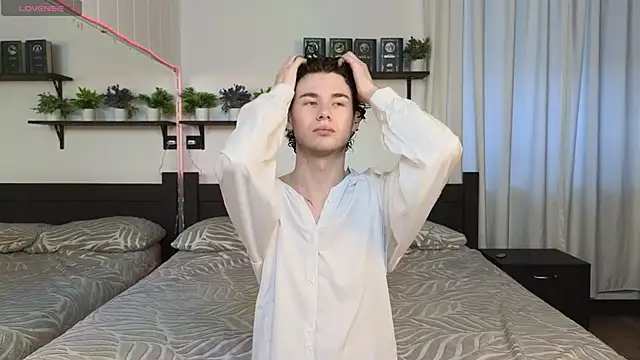 Cute Mike online show from 8, 2, 2026