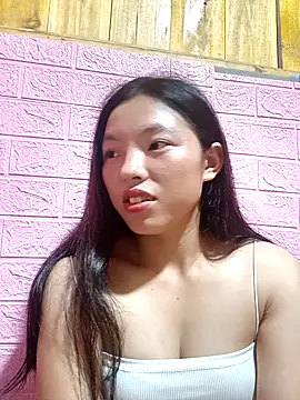 Snapshot of Genie_tin chatting on 5, 10, 2025 Genie tin online show from 5, 10, 2025