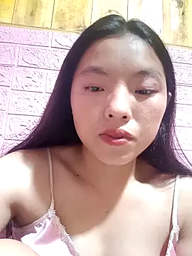 Snapshot of Genie_tin chatting on 5, 10, 2025 Genie tin online show from 5, 10, 2025