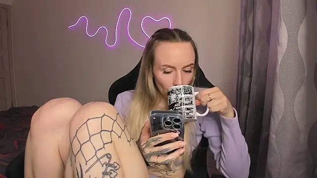 hello kittyyk online show from 4, 5, 2026