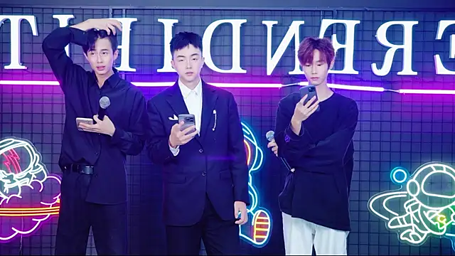 Boygayhouse online show from 19, 10, 2025