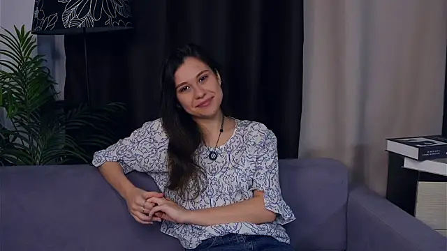 KeriOkihara online show from 6, 10, 2025