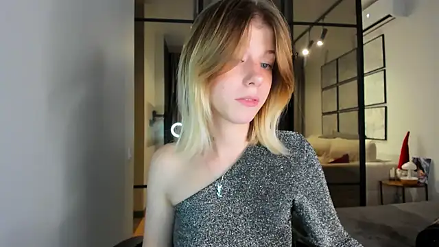 Snapshot of Bellacams chatting on 6, 10, 2025 Bellacams online show from 6, 10, 2025