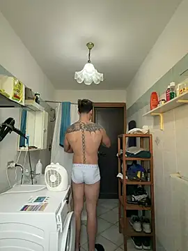 Al3xox02 online show from 13, 1, 2026