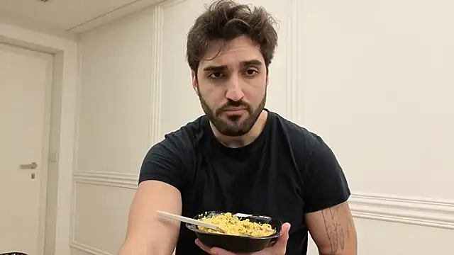 Al3xox02 online show from 5, 3, 2026