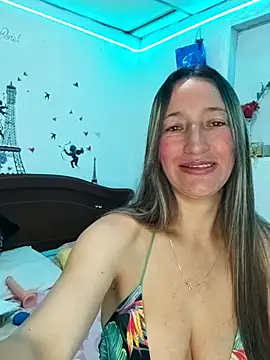 Snapshot of Keila10 chatting on 14, 10, 2025 Keila10 online show from 14, 10, 2025