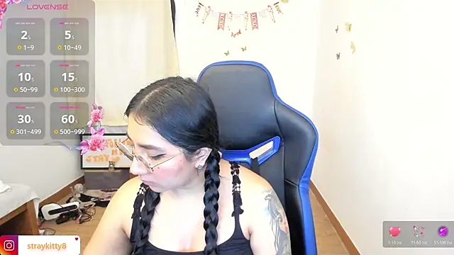 Snapshot of LoveLyy- chatting on 29, 6, 2026 LoveLyy- online show from 29, 6, 2026