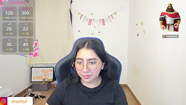 Snapshot of LoveLyy- chatting on 23, 7, 2026 LoveLyy- online show from 23, 7, 2026