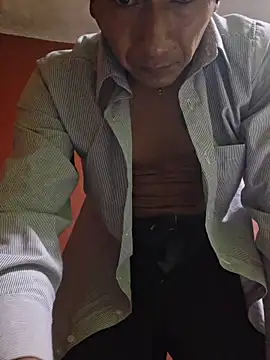 Snapshot of MorochTS chatting on 8, 11, 2025 MorochTS online show from 8, 11, 2025