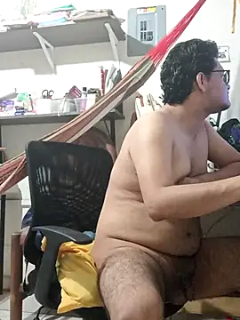 Snapshot of JoseChubby chatting on 6, 10, 2025 JoseChubby online show from 6, 10, 2025