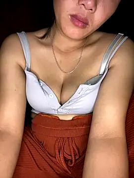 Snapshot of Pii_x chatting on 9, 10, 2025 Pii x online show from 9, 10, 2025