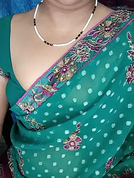 Snapshot of Rashmi_011 chatting on 19, 6, 2026 Rashmi 011 online show from 19, 6, 2026