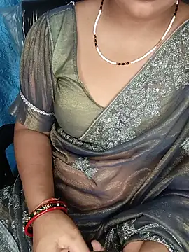 Snapshot of Rashmi_011 chatting on 3, 7, 2026 Rashmi 011 online show from 3, 7, 2026