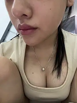 Snapshot of Titlelove chatting on 1, 11, 2025 Titlelove online show from 1, 11, 2025