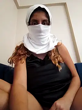 Snapshot of Selinsuyy chatting on 6, 10, 2025 Selinsuyy online show from 6, 10, 2025