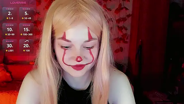 Snapshot of HoneyDazzle chatting on 18, 10, 2025 HoneyDazzle online show from 18, 10, 2025