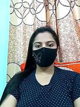 Snapshot of daisy-03 chatting on 26, 10, 2025 daisy-03 online show from 26, 10, 2025