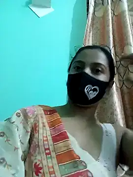 Snapshot of daisy-03 chatting on 4, 12, 2025 daisy-03 online show from 4, 12, 2025