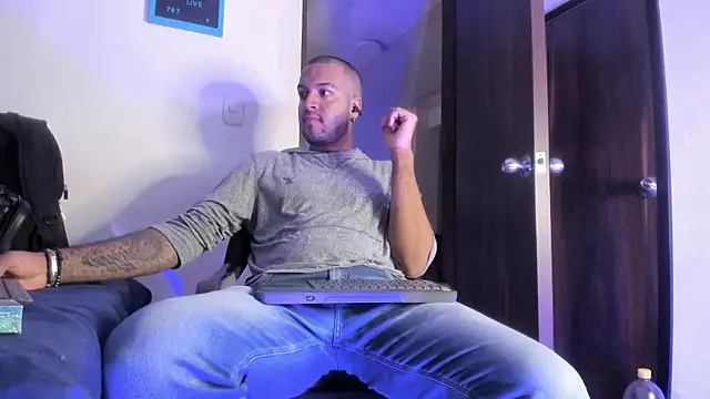 Dann 17  online show from 28, 11, 2025